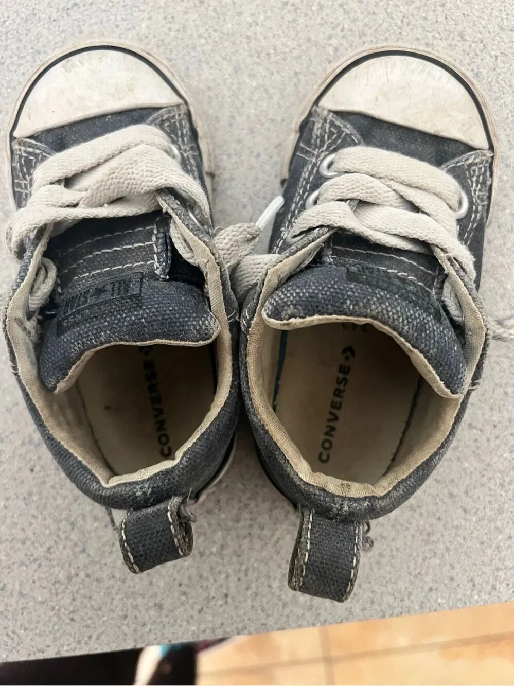 Toddler blue low cut Converse running shoes size 6